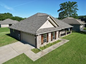 Selecting The Right Type Of Shingles For Your Home